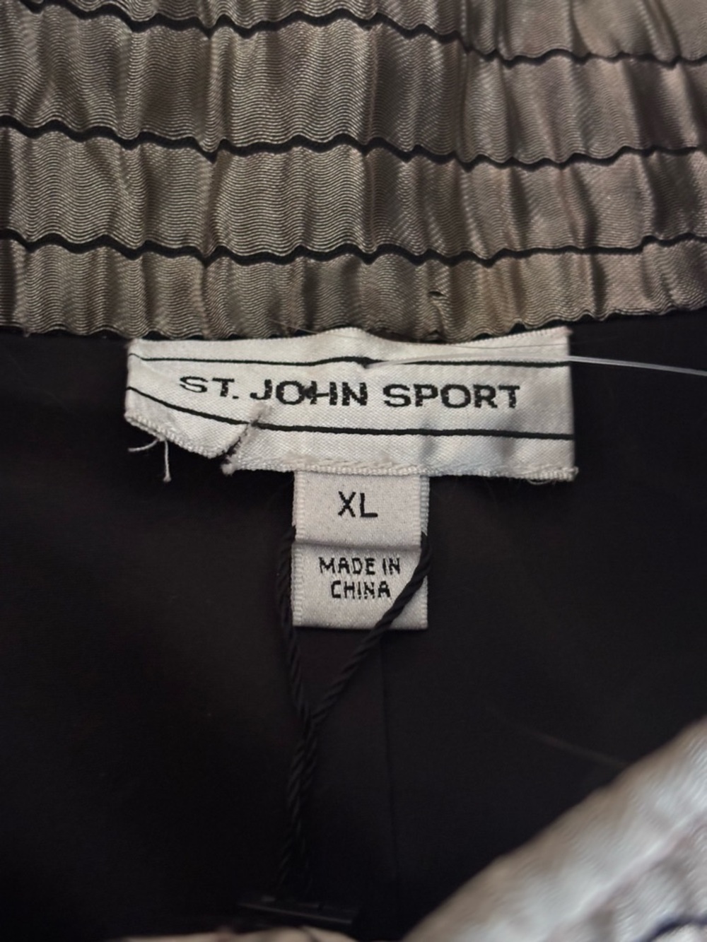 NWT St John Sport Sheen Taupe Textured Spring Coat w Raccoon Fur Collar XL (L) - Picture 3 of 12